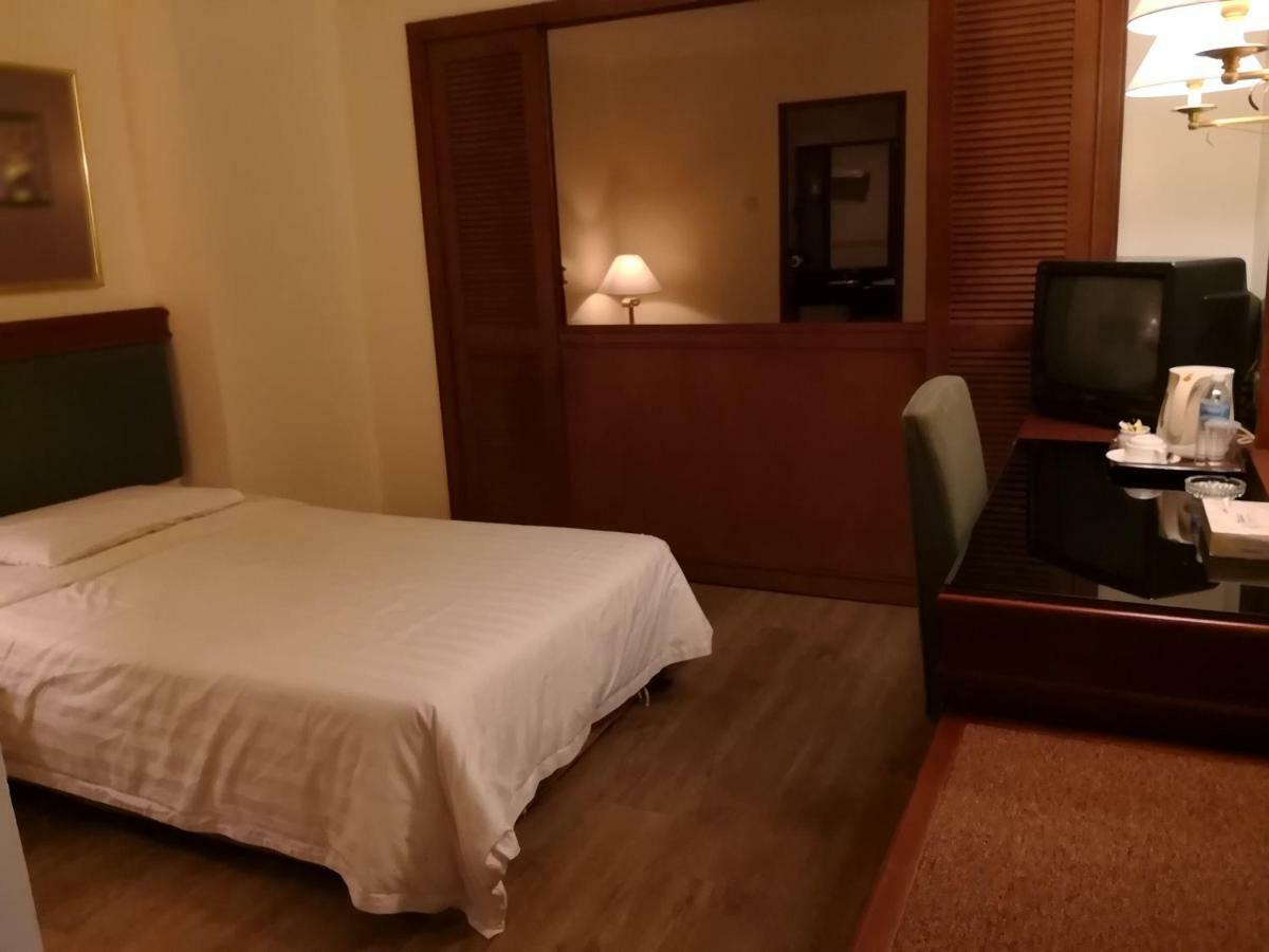 The Executive Hotel Lahad Datu Kültér fotó