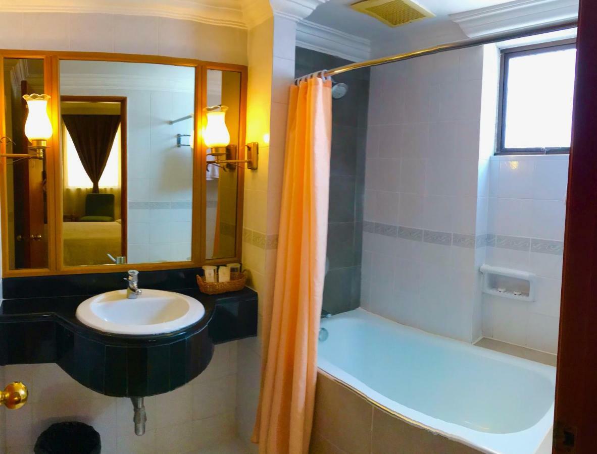 The Executive Hotel Lahad Datu Kültér fotó