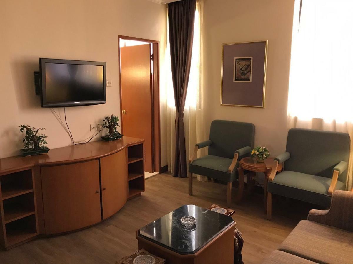 The Executive Hotel Lahad Datu Kültér fotó
