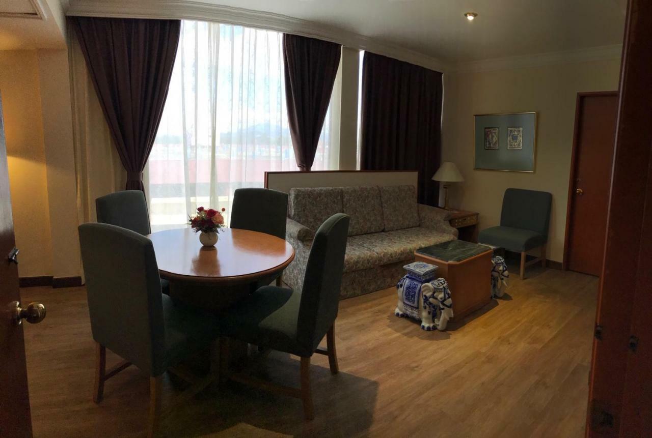 The Executive Hotel Lahad Datu Kültér fotó